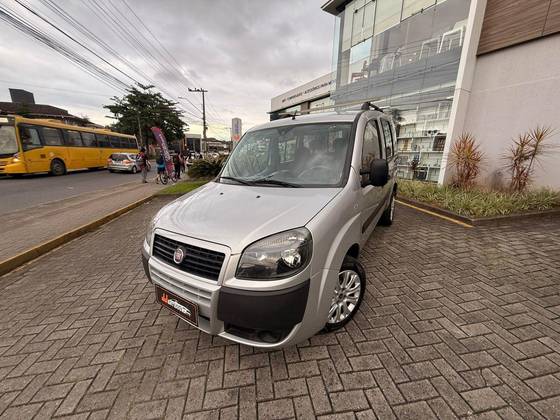 FIAT DOBLÒ 1.8 MPI ESSENCE 7L 16V FLEX 4P MANUAL FIAT DOBLÒ 1.8 MPI ESSENCE 7L 16V FLEX 4P MANUAL